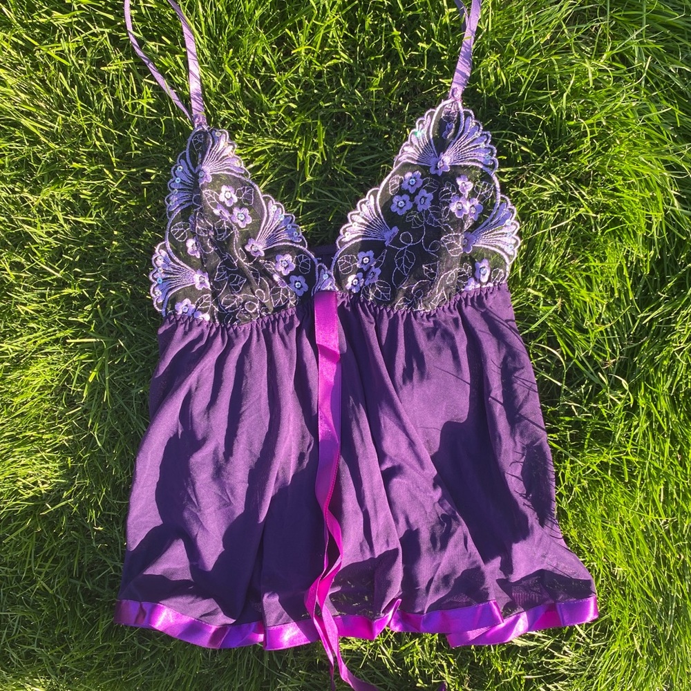4 FOR 40!!!! Y2K Purple Lingerie Cami Top - Picture 2 of 3